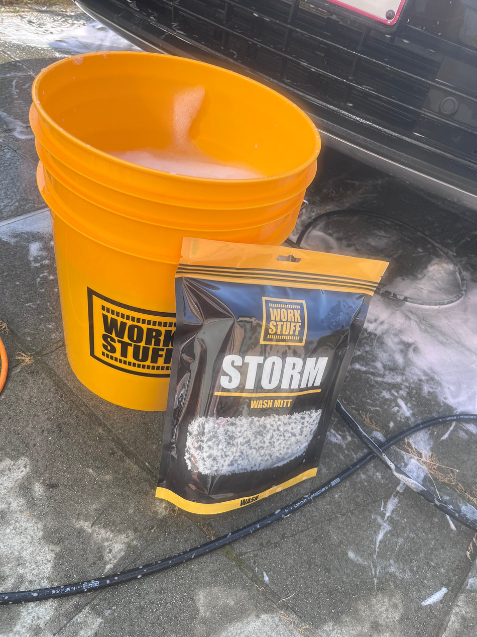 Work Stuff Bucket Yellow Wash + Separator Black